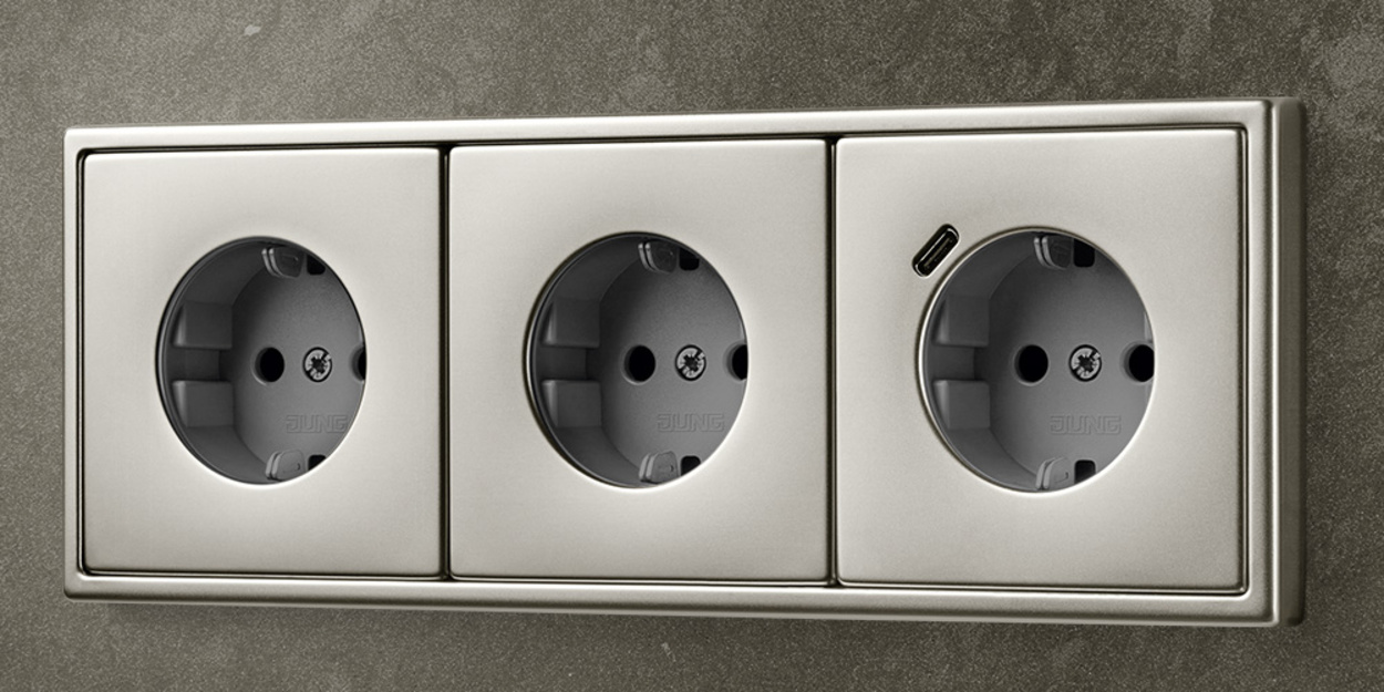 SCHUKO® Steckdosen mit USB bei e-Nako GmbH in Forstern